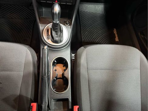 Used 2019 Volkswagen Beetle 2.0T S image 18