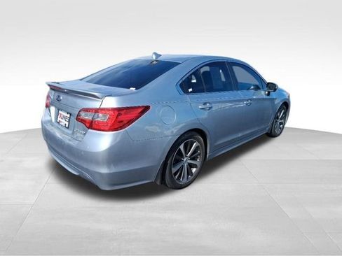 Used 2017 Subaru Legacy 2.5i Limited AWD/4WD image 5