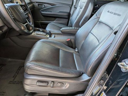 Used 2020 Honda Pilot Black Edition image 16