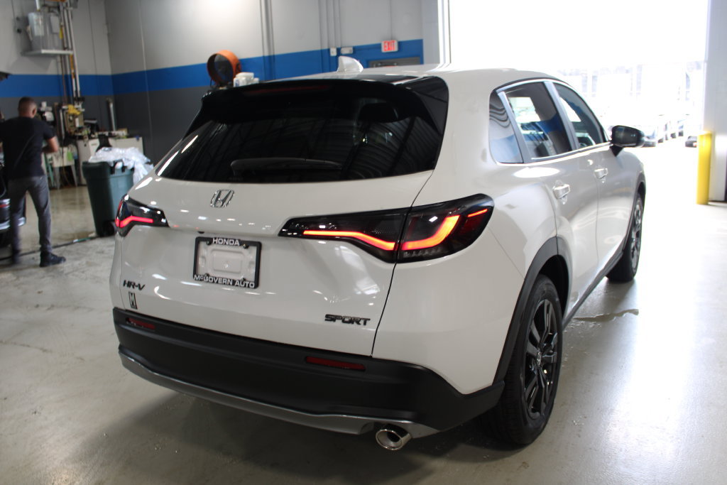 New 2027 Honda HR-V Sport image 10