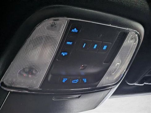 Used 2018 Jeep Grand Cherokee Altitude image 20