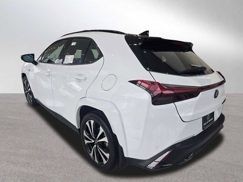 New 2026 Lexus UX 300h AWD image 5