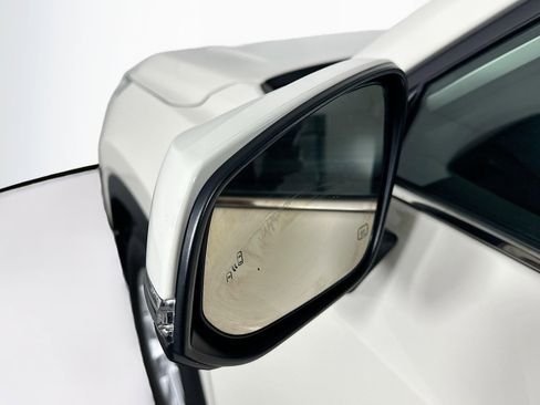 Used 2024 Toyota Grand Highlander XLE image 16