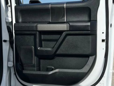 Used 2018 Ford F150 Raptor w/ Equipment Group 802A Luxury image 16