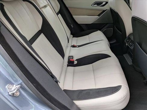 Used 2019 Land Rover Range Rover Velar R-Dynamic SE image 21