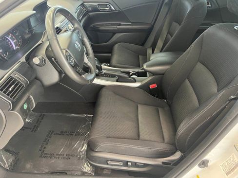 Used 2014 Honda Accord Sport image 9