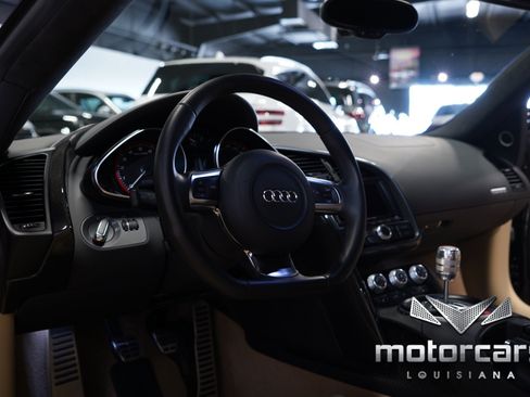 Used 2011 Audi R8 V10 AWD/4WD image 35