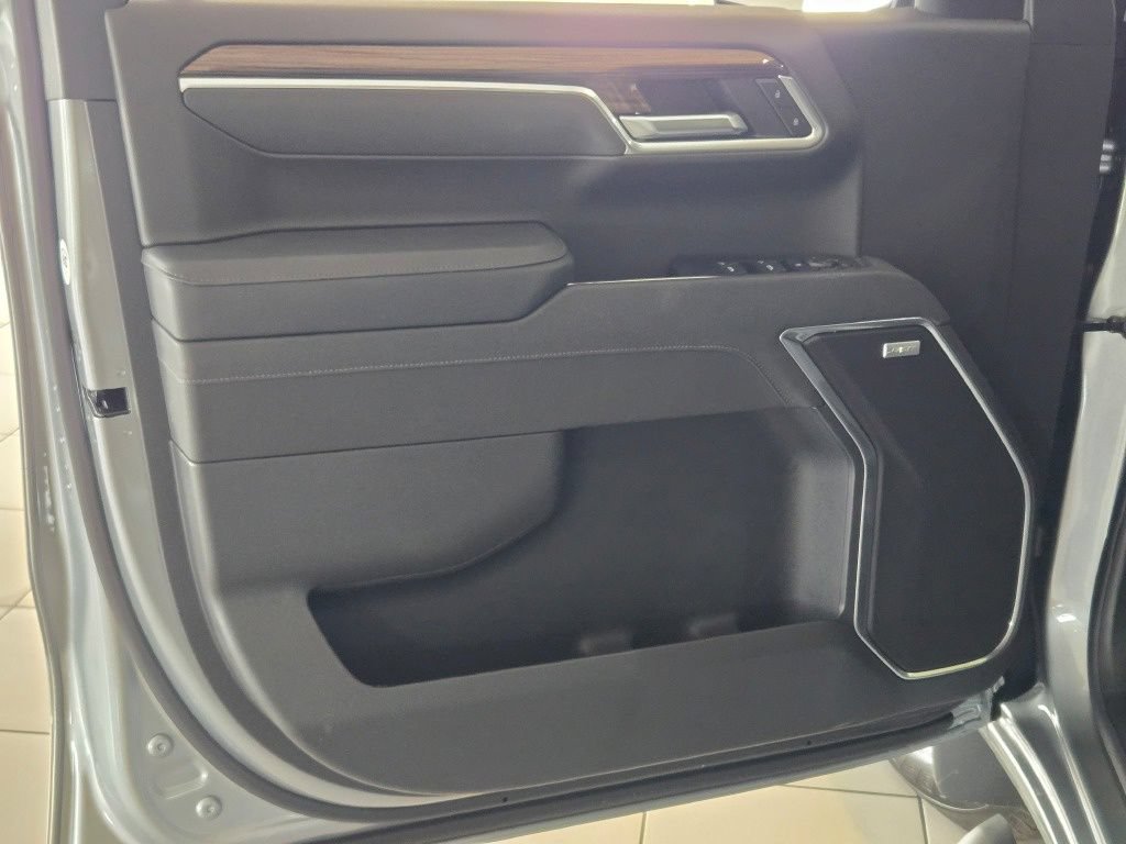 New 2026 Chevrolet Silverado 1500 RST AWD/4WD image 18