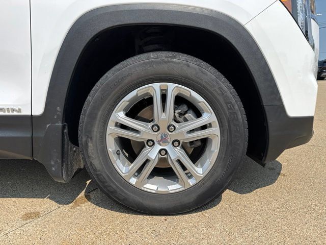 Used 2022 GMC Terrain SLE w/ Driver Convenience Package AWD/4WD image 9