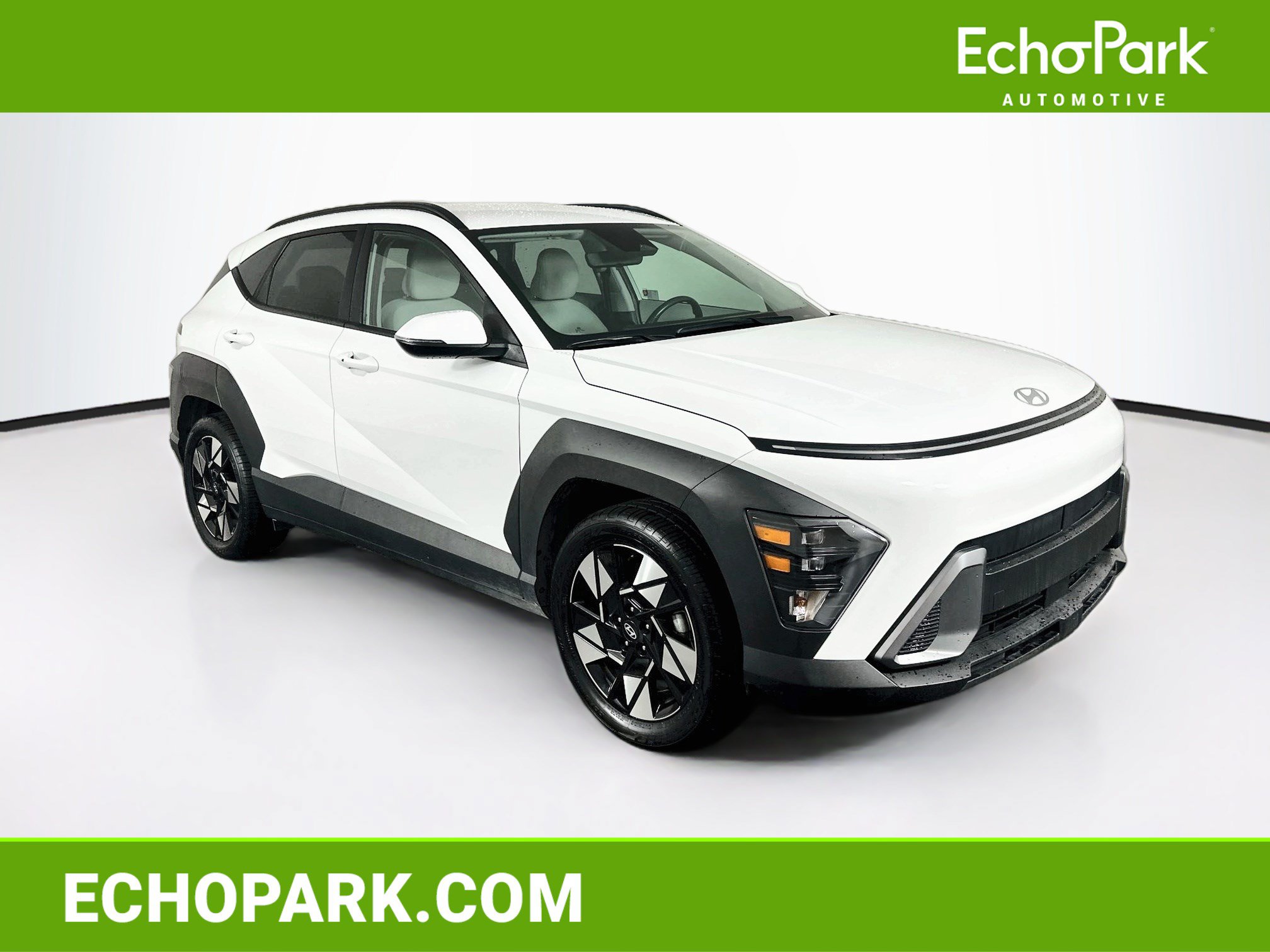 Used 2025 Hyundai Kona SEL FWD image 1
