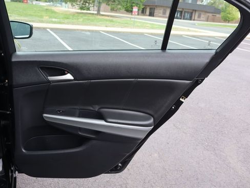 Used 2010 Honda Accord EX-L image 25