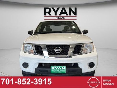 Used 2013 Nissan Frontier SV AWD/4WD image 8