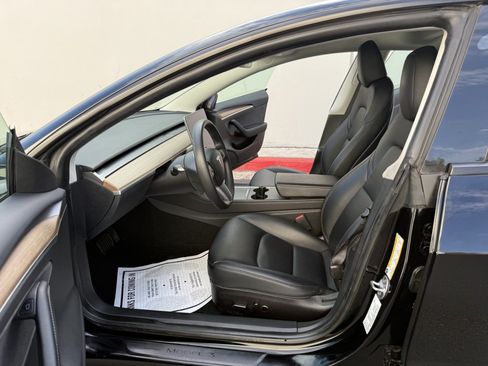 Used 2023 Tesla Model 3 Standard Range RWD image 11