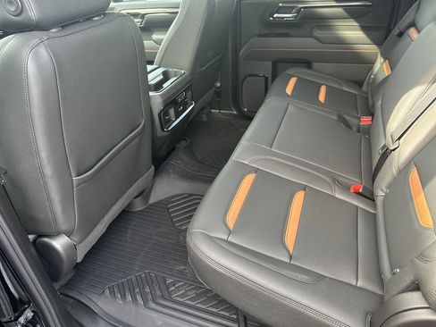 New 2026 GMC Sierra 2500 AT4 w/ AT4 Premium Plus Package AWD/4WD image 31