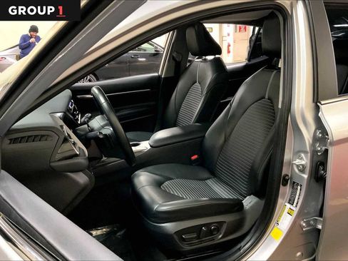 Certified 2023 Toyota Camry SE image 5