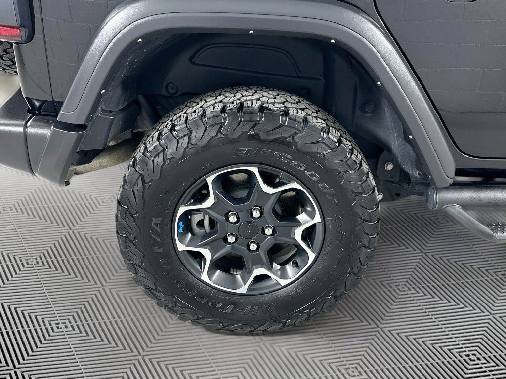 Used 2023 Jeep Wrangler Unlimited Rubicon 4xe w/ Cold Weather Group AWD/4WD image 27
