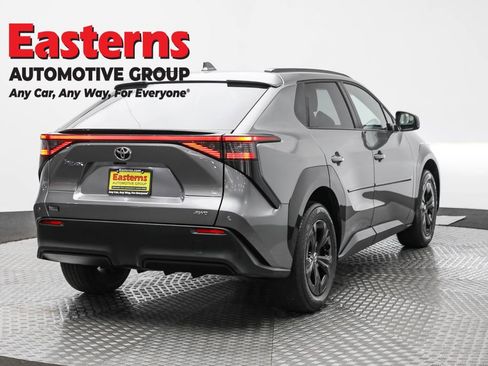 Used 2023 Toyota bZ4X XLE image 5