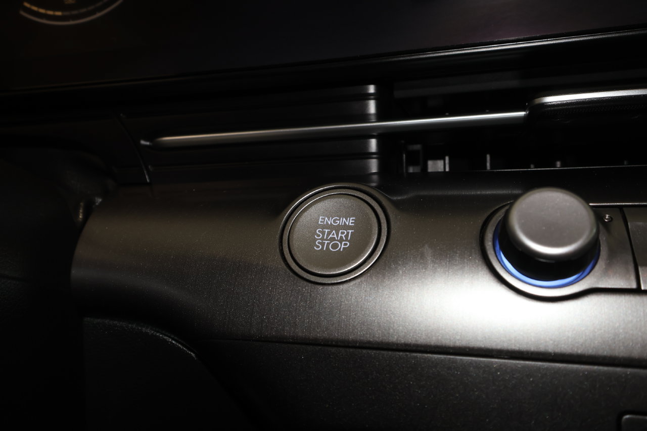 Used 2025 Hyundai Kona SEL FWD image 15