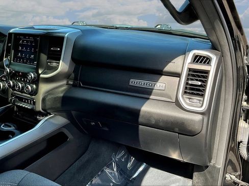 Used 2020 RAM 1500 Big Horn AWD/4WD image 29