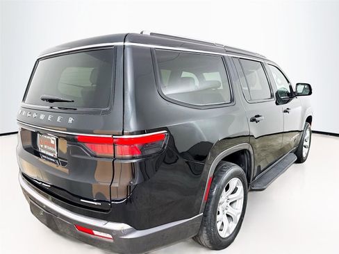 Used 2022 Jeep Wagoneer Series II image 7