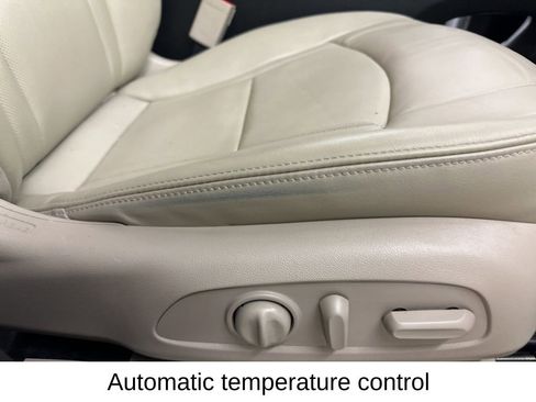 Used 2021 Buick Enclave Essence w/ Sound and Sites Package image 21