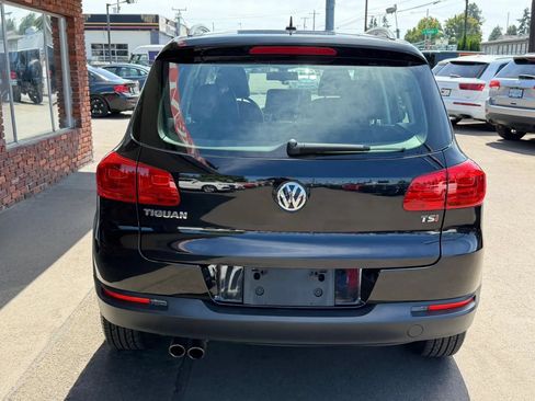 Used 2016 Volkswagen Tiguan S FWD image 5