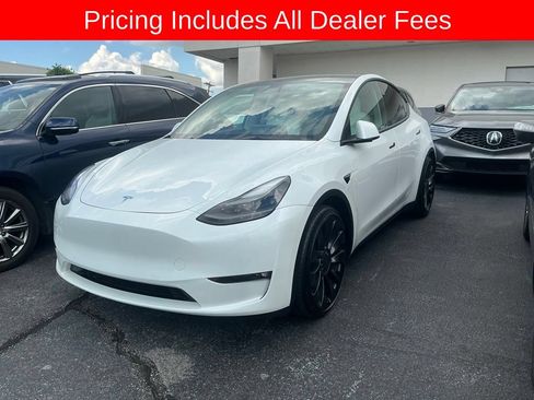 Used 2022 Tesla Model Y Performance AWD/4WD image 1