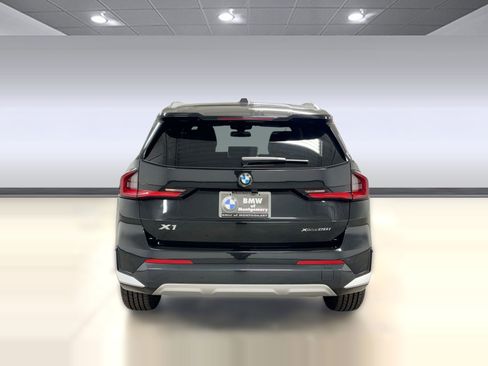 Used 2025 BMW X1 xDrive28i image 8