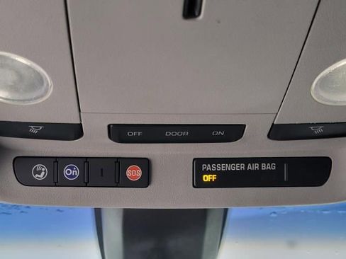 Used 2017 Cadillac XTS Luxury image 28