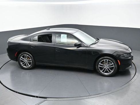 Used 2019 Dodge Charger SXT image 40