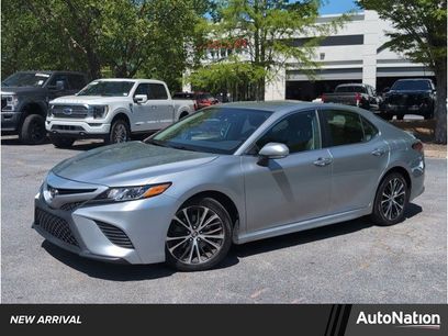 Used 2019 Toyota Camry SE w/ Convenience Package