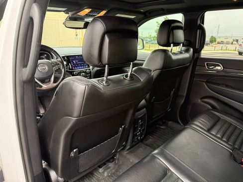 Used 2020 Jeep Grand Cherokee Limited X image 9