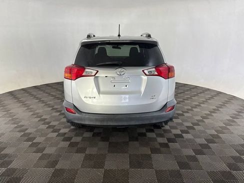 Used 2013 Toyota RAV4 LE AWD/4WD image 6