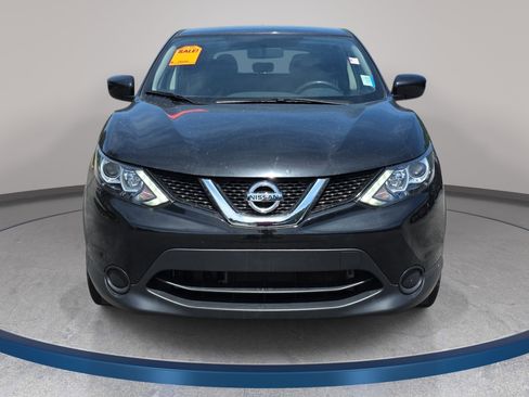 Used 2017 Nissan Rogue Sport S w/ S Appearance Package AWD/4WD image 2