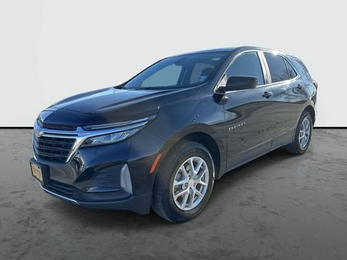 Used 2024 Chevrolet Equinox LT image 1