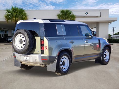 Used 2023 Land Rover Defender 110 S image 4