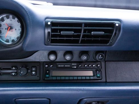 Used 1996 Porsche 911 image 10