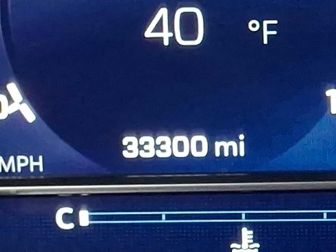 Used 2023 Chevrolet Silverado 1500 LT image 18