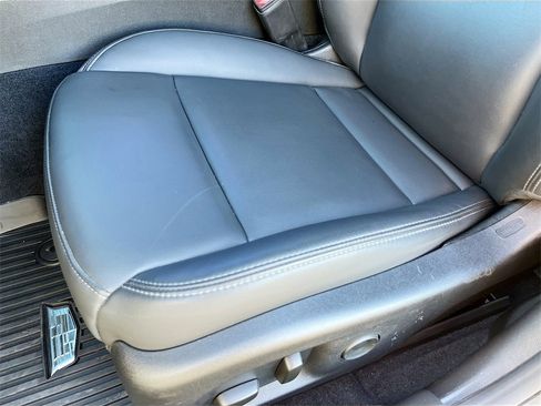 Used 2025 Cadillac CT4 Luxury image 20