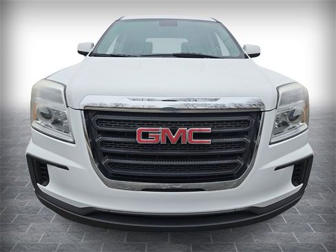 Used 2017 GMC Terrain SLE image 2