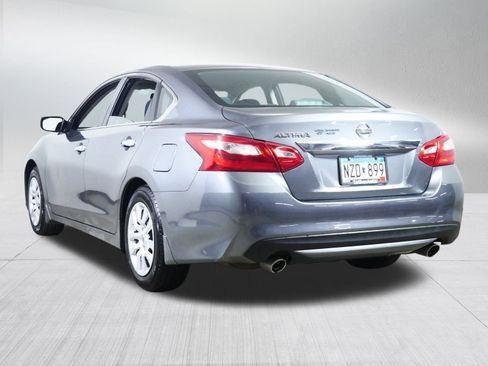 Used 2016 Nissan Altima 2.5 S w/ Power Driver Seat Package image 5