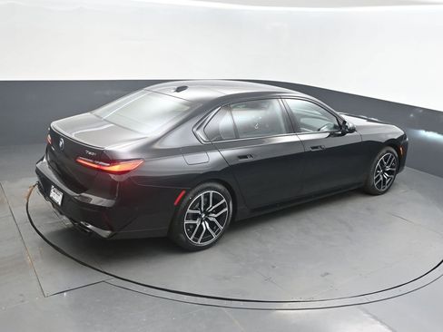 New 2026 BMW 760i xDrive w/ Executive Package image 14