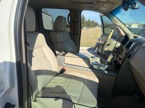 Used 2006 Lincoln Mark LT 4x4 image 22