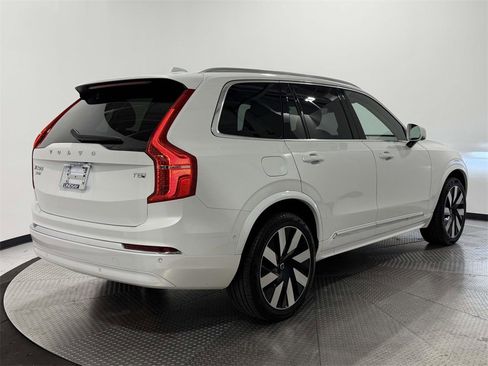 Used 2025 Volvo XC90 T8 Ultra image 6