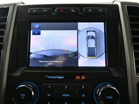 Used 2020 Ford F350 Lariat AWD/4WD image 29