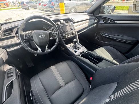 Used 2019 Honda Civic Sport image 12