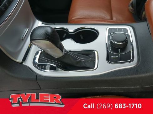 Used 2016 Jeep Grand Cherokee SRT AWD/4WD image 37