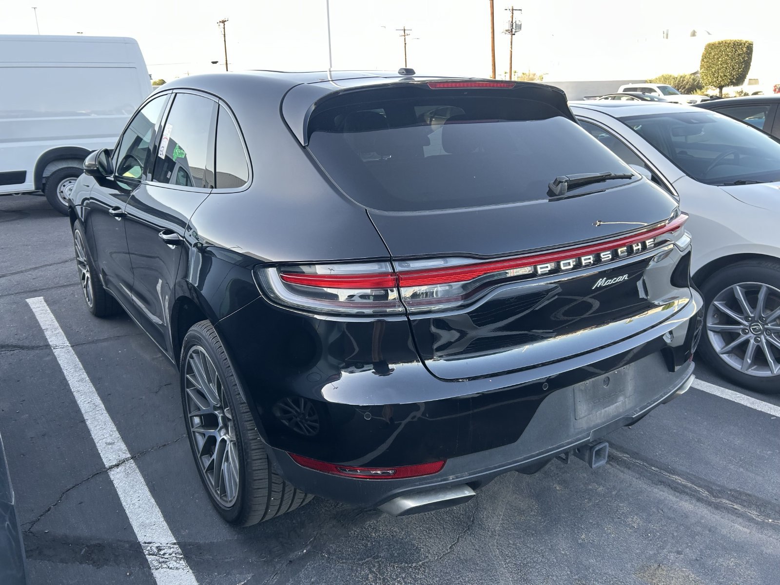 Used 2020 Porsche Macan AWD/4WD image 8