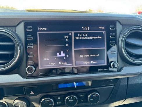 Used 2022 Toyota Tacoma TRD Sport w/ Technology Package image 13