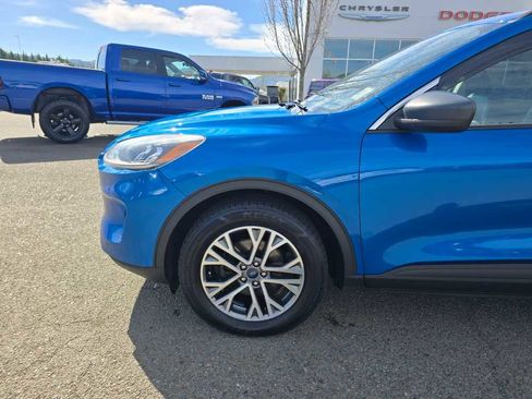 Used 2021 Ford Escape SEL image 18